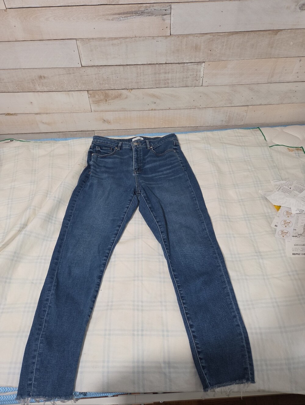 LOFT Women's Medium Blue Skinny Jeans With Raw Hem.  10/30